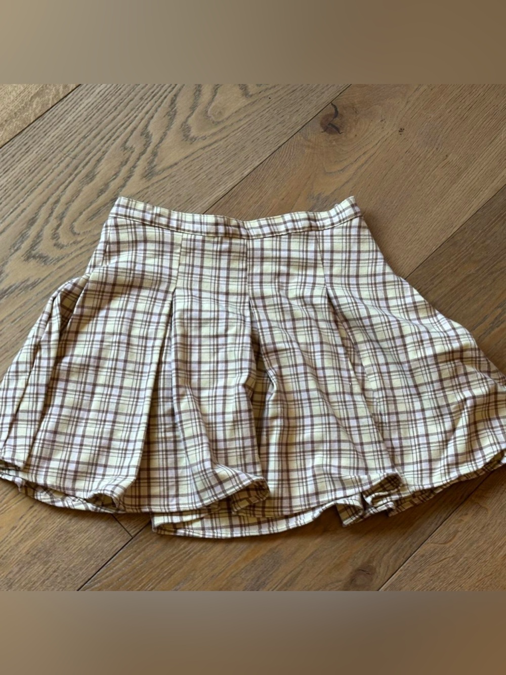 SO Plaid High-Waist Skort in Cream and Brown